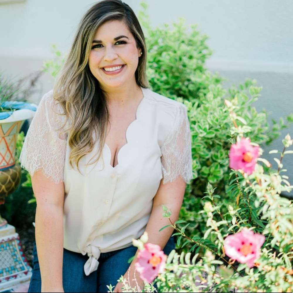 Ivory laced sleeves blouse (plus size)